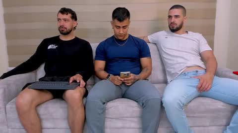 heteros men online show from 02-22-25, 01:24