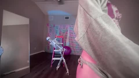 salem online show from 02-10-25, 08:09