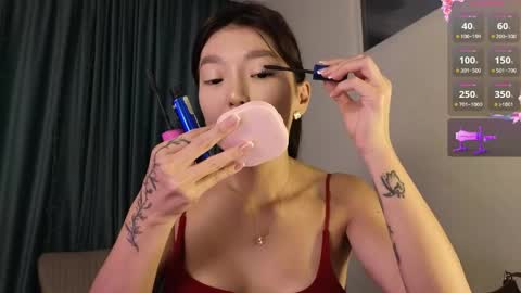 Audrey online show from 05-12-26, 03:09
