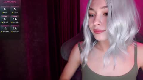  Nora  online show from 10-09-25, 11:41