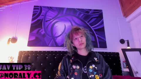 Noraly  online show from 05-11-26, 04:18