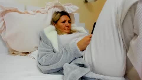 Snapshot of heyheygrey chatting on 01-03-25, 01:48 Heyheygrey online show from 01-03-25, 01:48