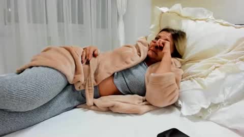 Snapshot of heyheygrey chatting on 01-18-25, 07:15 Heyheygrey online show from 01-18-25, 07:15