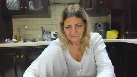 Snapshot of heyheygrey chatting on 01-20-25, 08:29 Heyheygrey online show from 01-20-25, 08:29