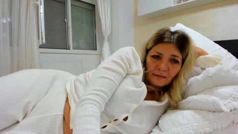 Snapshot of heyheygrey chatting on 01-29-25, 12:12 Heyheygrey online show from 01-29-25, 12:12