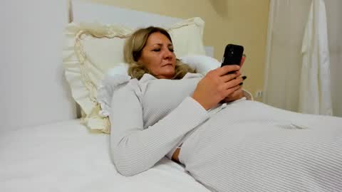 Snapshot of heyheygrey chatting on 02-07-25, 11:03 Heyheygrey online show from 02-07-25, 11:03