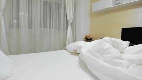 Snapshot of heyheygrey chatting on 02-09-25, 05:01 Heyheygrey online show from 02-09-25, 05:01
