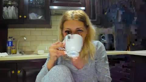 Snapshot of heyheygrey chatting on 03-09-25, 04:16 Heyheygrey online show from 03-09-25, 04:16