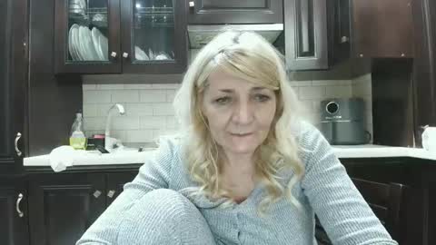 Heyheygrey online show from 05-09-26, 03:39