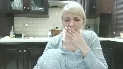 Heyheygrey online show from 05-20-26, 02:23