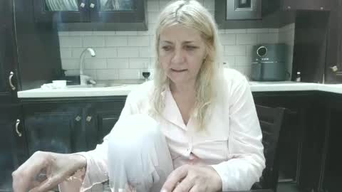 Heyheygrey online show from 06-24-26, 10:47
