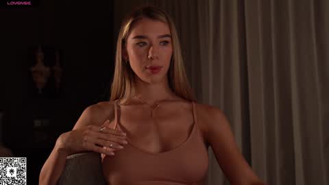 Snapshot of heyhorny_cb chatting on 02-04-25, 03:33 My name is Mira. Please say hello I like to chat with you. If you have requests or dirty talk please use tip online show from 02-04-25, 03:33