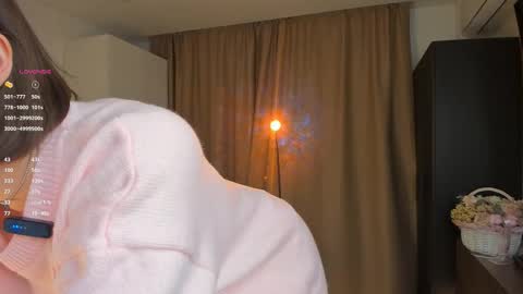 Snapshot of heyim_laura chatting on 02-22-26, 06:39 Laura online show from 02-22-26, 06:39