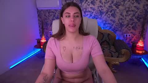 heykittenn online show from 04-12-26, 07:24