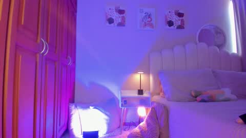 Martina Ricci Show schedule Monday to Friday 8am colombia time I work some weekends  online show from 02-09-26, 03:38