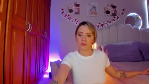 Martina Ricci Show schedule Monday to Friday 8am colombia time I work some weekends  online show from 02-17-26, 03:29