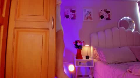 Martina Ricci Show schedule Monday to Friday 8am colombia time I work some weekends  online show from 02-24-26, 02:26