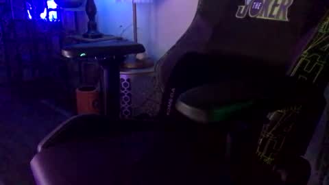 Snapshot of heynicole01 chatting on 12-02-24, 11:34 FlexieFae online show from 12-02-24, 11:34