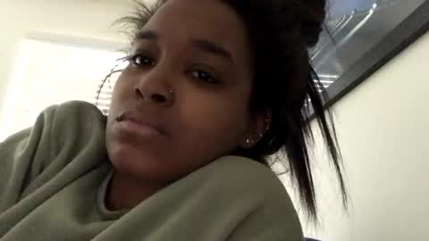 Snapshot of heyyou301990 chatting on 10-24-25, 07:32 heyyou301990 online show from 10-24-25, 07:32