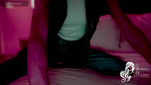 Snapshot of heyyythanks chatting on 11-04-25, 01:48 Gwen Elise online show from 11-04-25, 01:48