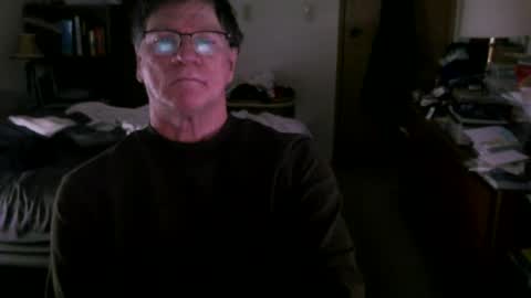 Snapshot of hg99too chatting on 12-10-24, 03:22 hg99too online show from 12-10-24, 03:22