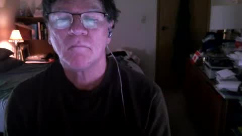 Snapshot of hg99too chatting on 12-28-24, 03:26 hg99too online show from 12-28-24, 03:26