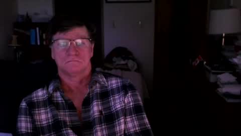 Snapshot of hg99too chatting on 01-01-25, 04:39 hg99too online show from 01-01-25, 04:39