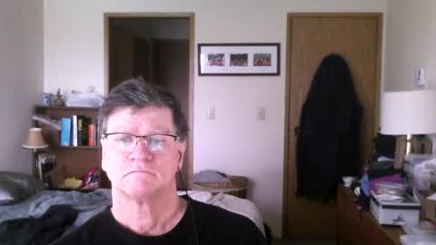 Snapshot of hg99too chatting on 02-18-25, 05:21 hg99too online show from 02-18-25, 05:21