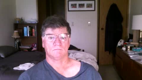 Snapshot of hg99too chatting on 09-10-25, 02:28 hg99too online show from 09-10-25, 02:28