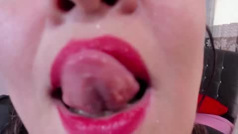 hi__kitty_ online show from 02-06-26, 03:59