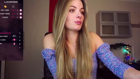 Lina online show from 01-10-25, 06:06