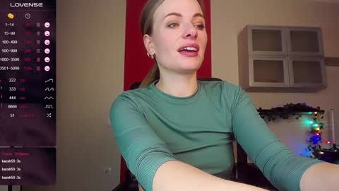 Lina online show from 01-16-25, 05:21