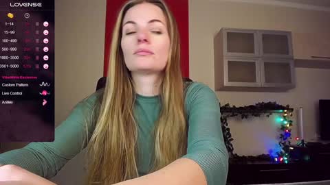 Lina online show from 01-26-25, 11:50