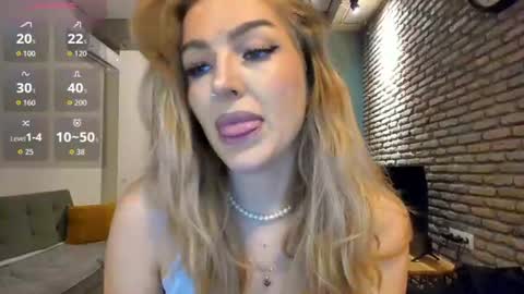 Snapshot of hi_lina chatting on 07-06-26, 02:41 Hi lina online show from 07-06-26, 02:41