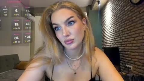 Snapshot of hi_lina chatting on 07-10-26, 03:11 Hi lina online show from 07-10-26, 03:11
