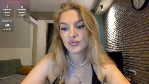 Snapshot of hi_lina chatting on 07-13-26, 03:31 Hi lina online show from 07-13-26, 03:31