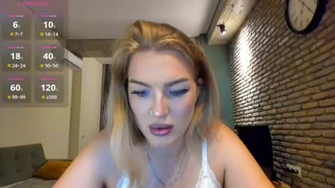 Snapshot of hi_lina chatting on 07-14-26, 03:22 Hi lina online show from 07-14-26, 03:22
