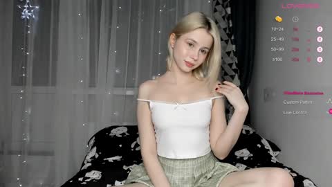 Snapshot of hi_popsy chatting on 01-09-25, 02:40 Popsy Risha online show from 01-09-25, 02:40