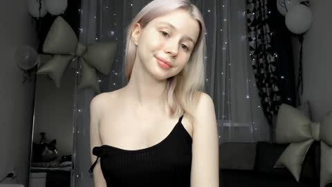 Snapshot of hi_popsy chatting on 10-24-25, 07:21 Popsy Risha online show from 10-24-25, 07:21