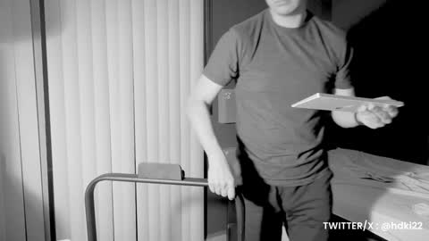 Snapshot of hideki_kawaki chatting on 01-18-25, 01:08 Hideki Kawaki online show from 01-18-25, 01:08