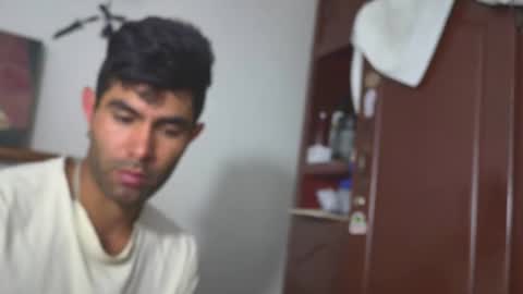 Snapshot of hideonbush051 chatting on 02-26-26, 11:31 hideonbush online show from 02-26-26, 11:31