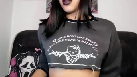 Snapshot of higanbana_666 chatting on 09-21-25, 12:40 higanbana_666 online show from 09-21-25, 12:40