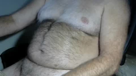 Snapshot of higgins11 chatting on 10-26-25, 01:00 higgins11 online show from 10-26-25, 01:00