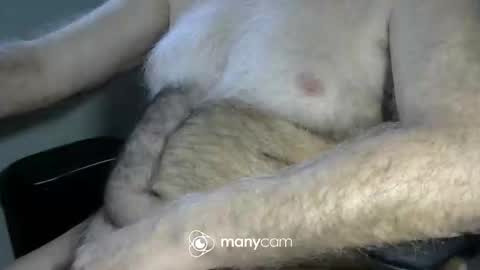 Snapshot of higgins11 chatting on 02-21-26, 01:34 higgins11 online show from 02-21-26, 01:34