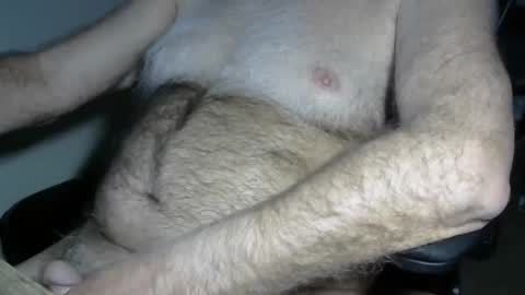 Snapshot of higgins11 chatting on 04-29-26, 01:53 higgins11 online show from 04-29-26, 01:53