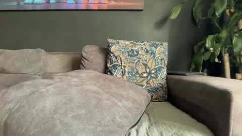 Snapshot of highlatin_guys chatting on 02-26-26, 04:39 Terry and E online show from 02-26-26, 04:39