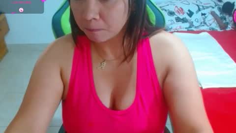 hiilary online show from 10-17-25, 03:31