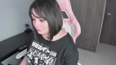 Snapshot of hikaru_arimura chatting on 10-28-25, 11:47 hikaru_arimura online show from 10-28-25, 11:47