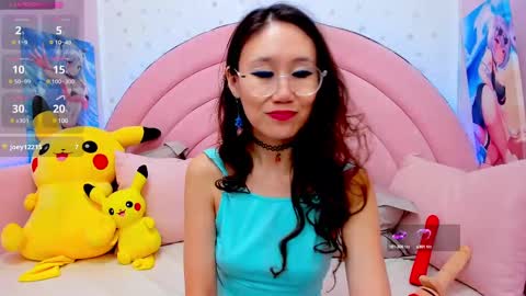 Hikori online show from 02-11-25, 01:52