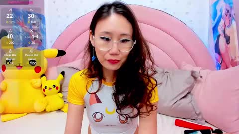Hikori online show from 02-18-25, 01:32